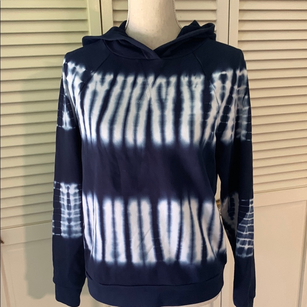 Madewell Blue and White Tie-Dye Sweatshirt